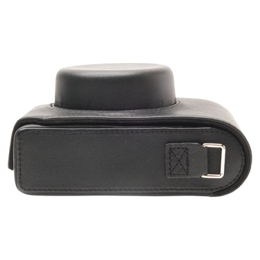 Leica D-Lux 8 black leather camera case top view with strap lug and ring