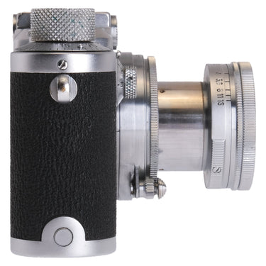Leica IIIc left side view showing shutter speed dial and extended lens