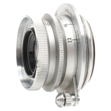 Leica Summaron side view showing feet depth of field scale