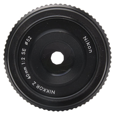 Nikon Z 40mm f2 SE front element and NIKKOR Z 40mm 1:2 SE 52 markings