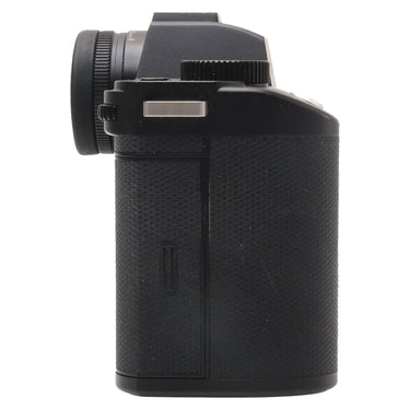 Leica SL2 left side with eyecup and viewfinder
