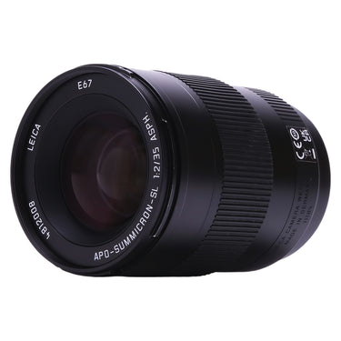 Leica APO-Summicron-SL 35mm f2 angled view of front glass and markings