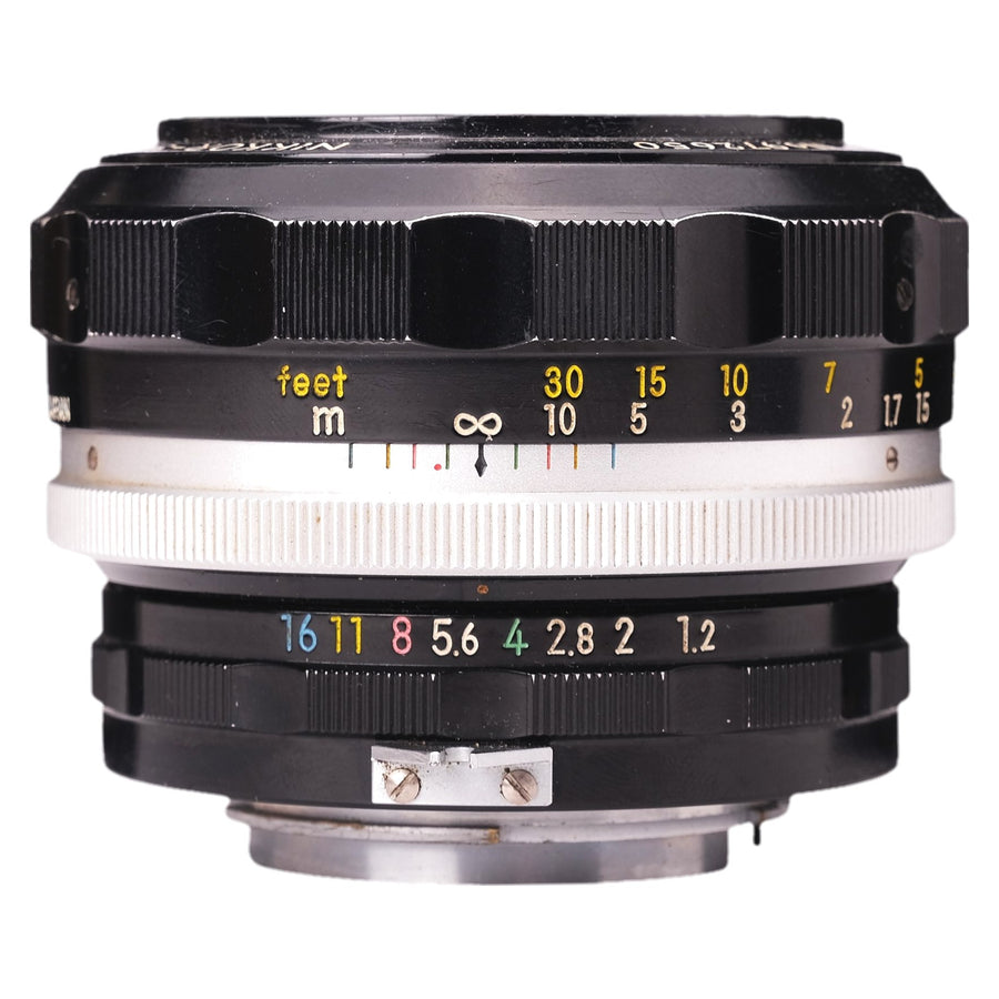 Nikon 55mm f1.2 Nikkor-S 972650