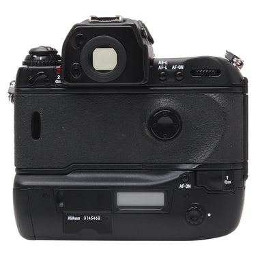 Nikon F5 rear view showing viewfinder, controls, and serial number 3145468