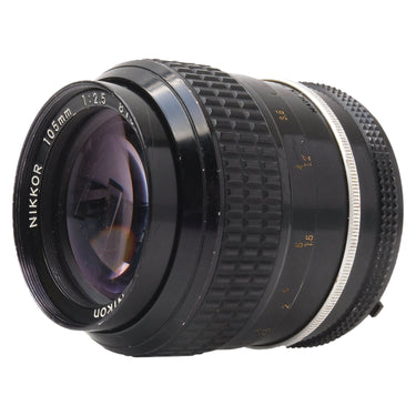 Nikon 105mm f2.5 Nikkor front element and focus scale from the other side