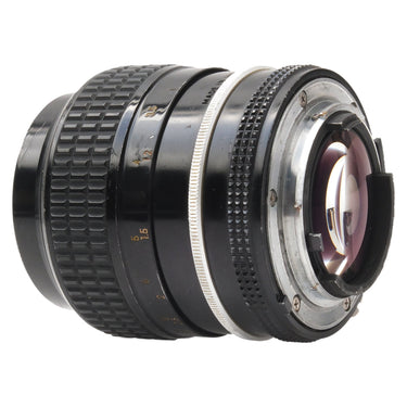 Nikon 105mm f2.5 Nikkor rear element and Nikon F mount at an angle