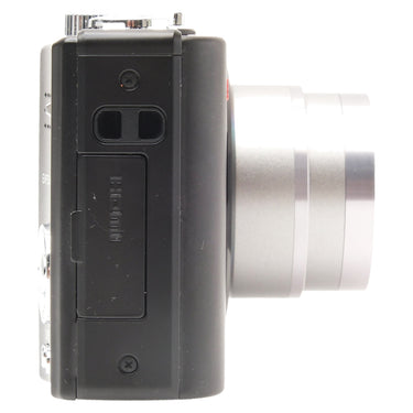 Leica V-Lux 30 left side with HDMI port door