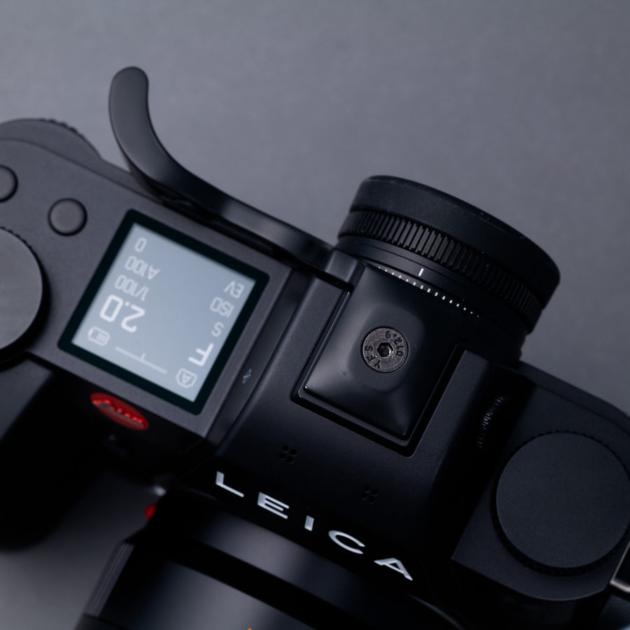Thumbs Up for Leica SL3 EP-SL3
