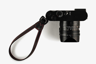 Oberwerth Lahn Hand Strap - Black w/ Red