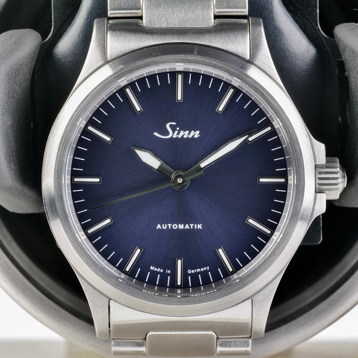 Sinn 556i, Boxed 17847