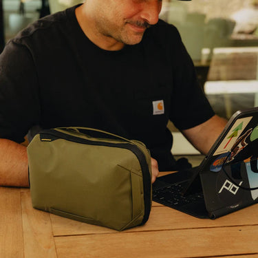 Peak Design Tech Pouch Kelp