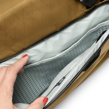 Peak Design Travel Duffel 35L Coyote