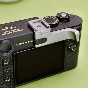 Owlkrown Hotgrip Thumb Grip M - Silver