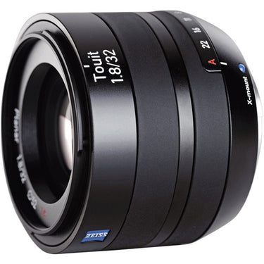 Zeiss Touit 32mm f1.8 X