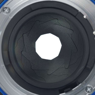 Zeiss ZE 50mm f2.0M Milvus