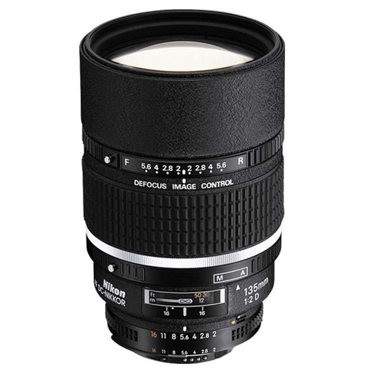 Nikon 135mm f2.0D DC
